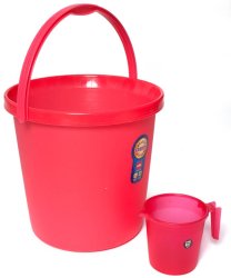 インドのトイレセット - バケツとハンドペール【赤】の商品写真