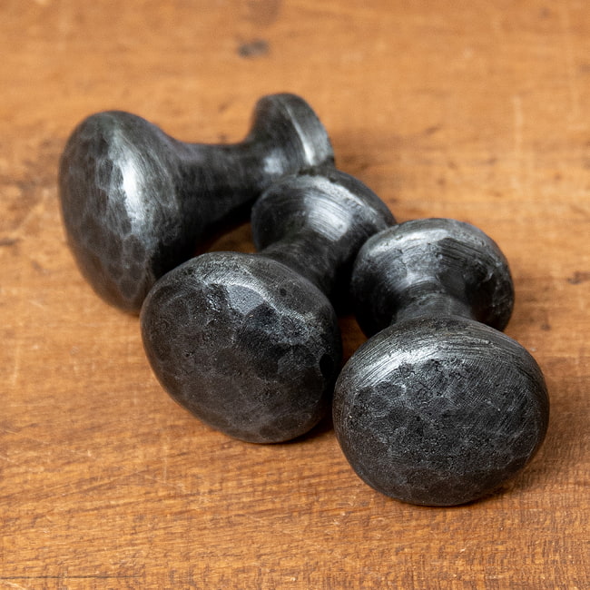 【4個セット】槌目仕上げ アイアンプルノブ ヴィンテージ調 直径2.4cm 10 - 様々なアレンジに御利用ください。