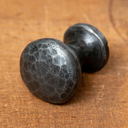 【4個セット】槌目仕上げ アイアンプルノブ ヴィンテージ調 直径2.4cm - サブ2