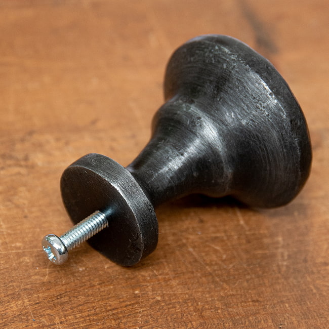 【10個セット】槌目仕上げ アイアンプルノブ ヴィンテージ調 直径4cm 8 - M4(ピッチ0.7)規格のネジが適合します。