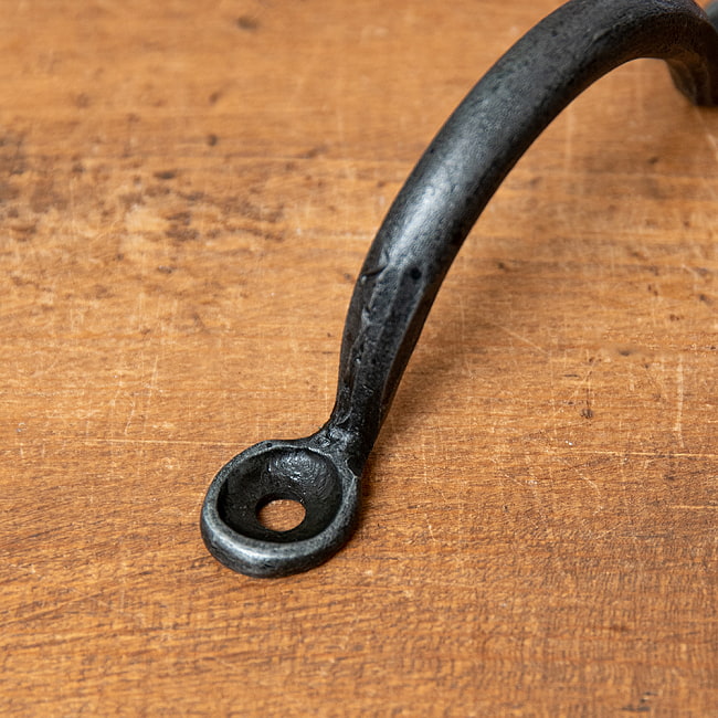 【4個セット】アイアン ドアハンドル ヴィンテージ調 ブリッジ型 幅9.5cm 4 - 細部を見てみました。