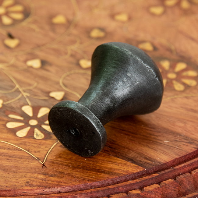 【4個セット】槌目仕上げ アイアンプルノブ ヴィンテージ調 直径3cm 6 - 角度を変えてみてみました。