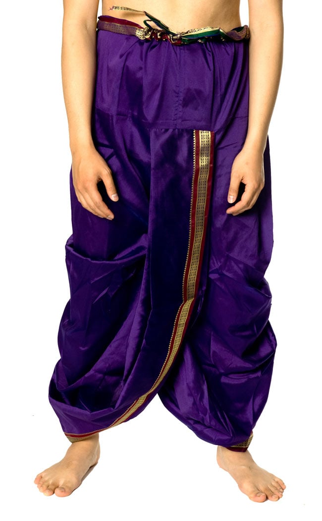 ドーティ・ドゥパッタセット - 紫の商品写真 4枚目 ドーティ(ズボン)を前から撮影しました