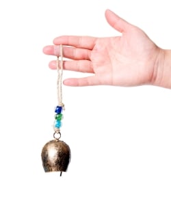 ドアチャイムなどへ！手作りのやさしい音色 インドの銅仕上げカウベル　ハンギング - ゴールドシングルベル〔約19cm〕 - サブ2