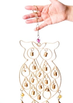  ドアチャイムなどへ！手作りのやさしい音色 インドの銅仕上げベル付きハンギング - 鈴なりフクロウさん〔約53cm〕 - サブ3