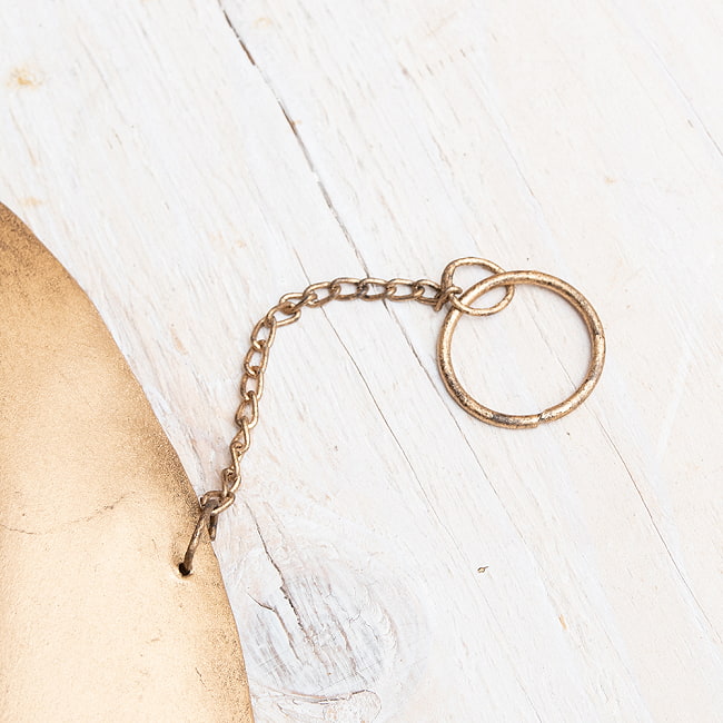  ドアチャイムなどへ！手作りのやさしい音色 インドの銅仕上げベル付きハンギング - 天体チャンドラ〔約100cm〕 8 - 取付部の写真です