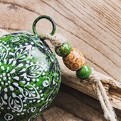 ジュート紐とハンドペイントの 手作りベル インドの素朴な味わい 縦：約10cm 横：約7cm   ふくら形 緑 - サブ4