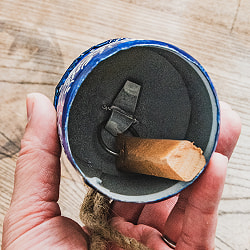 ジュート紐とハンドペイントの 手作りベル インドの素朴な味わい 縦：約12cm 横：約7cm   鐘形 ブルー - サブ4