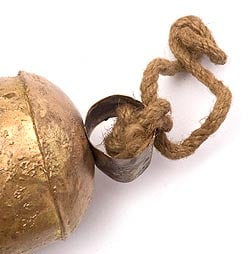 ドアチャイムなどへ！手作りのやさしい音色 インドの銅仕上げカウベル-【10cm*19cm】 - サブ3