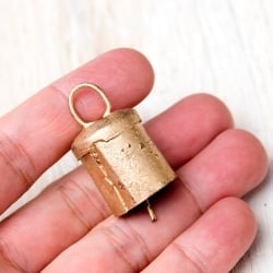 【5個セット】手作りのやさしい音色 インドの銅仕上げベル-【1.7cm*2.3cm】 - サブ5