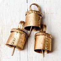 【3個セット】手作りのやさしい音色 インドの銅製ベル-【2cm*2.5cm】
