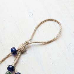 【送料無料・3個セット】ドアチャイムなどへ！手作りのやさしい音色 インドの銅製カウベル　ハンギング - ゴールドトリプルベル〔約30cm〕 - サブ4