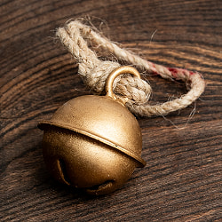 【送料無料・15個セット】ジュート紐の まんまるカウベル インドの素朴な味わい 直径4cm程度 - サブ2