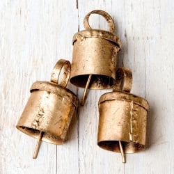 【送料無料・7個セット】【3個セット】手作りのやさしい音色 インドの銅仕上げベル-【2cm*2.5cm】 - サブ2