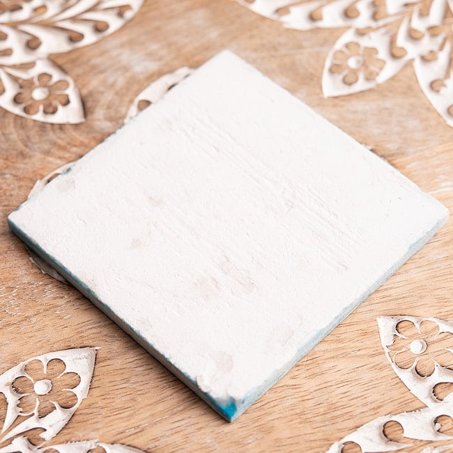 〔10cm×10cm〕ブルーポッタリー ジャイプール陶器の正方形デコレーションタイル水色 インド品質 4 - 裏面の写真です。