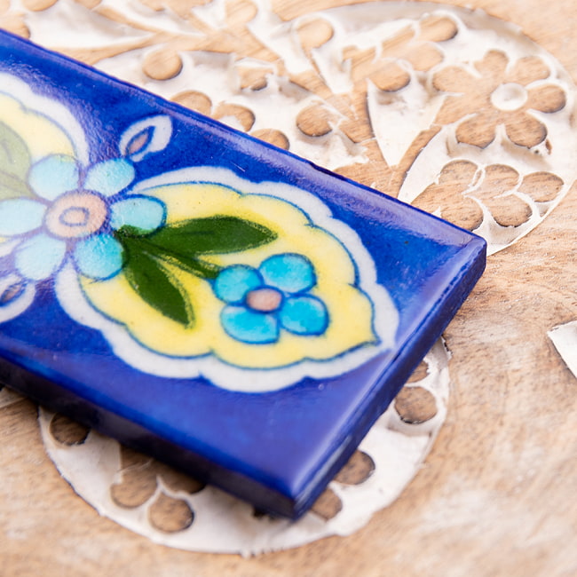 〔10cm×5cm〕ブルーポッタリー ジャイプール陶器の花柄デコレーションタイル -青 3 - 側面の写真です
