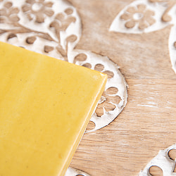 〔10cm×10cm〕ブルーポッタリー ジャイプール陶器の正方形デコレーションタイル 黄 - サブ2