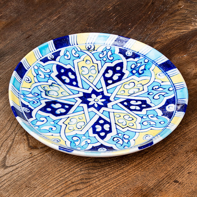〔大皿 直径：25.5cm〕ブルーポッタリー ジャイプール陶器の円形飾り皿 ブルーモスク 4 - 目を奪われる美しいペイントです