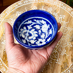 〔お椀型 直径：10.5cm〕ブルーポッタリー ジャイプール陶器の飾り皿 - サブ5