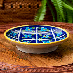 〔小皿 直径：13cm〕ブルーポッタリー ジャイプール陶器の円形飾り皿 - サブ4