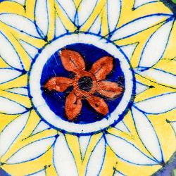 〔小皿 直径：13cm〕ブルーポッタリー ジャイプール陶器の円形飾り皿 - サブ2