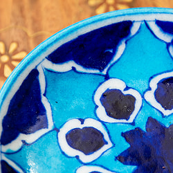 〔小皿 直径：13cm〕ブルーポッタリー ジャイプール陶器の円形飾り皿 - サブ3