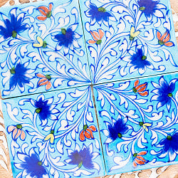 〔10cm×10cm〕ブルーポッタリー ジャイプール陶器の正方形デコレーションタイル 伸びゆく花水色 - サブ5