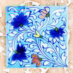〔10cm×10cm〕ブルーポッタリー ジャイプール陶器の正方形デコレーションタイル 伸びゆく花水色の商品写真