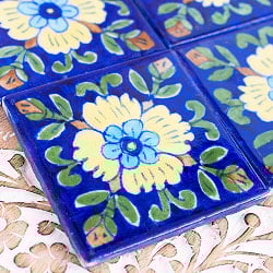 〔7.5cm×7.5cm〕ブルーポッタリー ジャイプール陶器の正方形デコレーションタイル 青黄花 - サブ2
