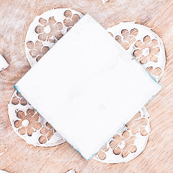 〔7.5cm×7.5cm〕ブルーポッタリー ジャイプール陶器の正方形デコレーションタイル 青黄花 - サブ4