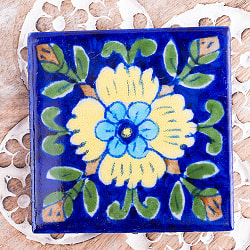 〔7.5cm×7.5cm〕ブルーポッタリー ジャイプール陶器の正方形デコレーションタイル 青黄花の商品写真