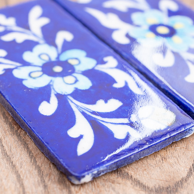〔10cm×5cm〕ブルーポッタリー ジャイプール陶器 デコレーションタイル 青花 2 - 1点1点色の濃淡が違うのも、ハンドクラフトならでは。
