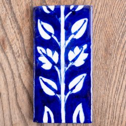 〔10cm×5cm〕ブルーポッタリー ジャイプール陶器 デコレーションタイル 芽吹く(ID-FTNS-187)