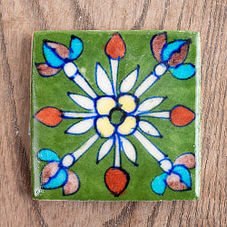 〔5cm×5cm〕ブルーポッタリー ジャイプール陶器の正方形デコレーションタイル 緑花の商品写真