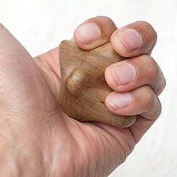 手のひらサイズの木製ツボ押し - サブ4