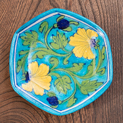 〔直径：12.5cm〕ブルーポッタリー ジャイプール陶器の六角飾り皿・小物入れ - 花柄水色の商品写真