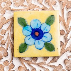 〔4.9cm×4.9cm〕ブルーポッタリー ジャイプール陶器の正方形デコレーションタイル - 黄色(ID-FTNS-85)