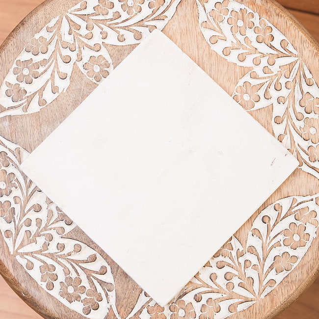 〔14.8cm×14.8cm〕ブルーポッタリー ジャイプール陶器の正方形デコレーションタイル - ラクダ 4 - 裏面の写真です※裏側にはマジックなどで記号等が書かれている場合がございます。ご了承くださいませ。