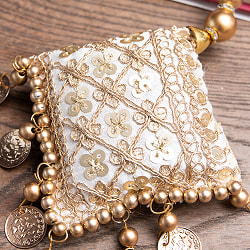 インドのきらめくタッセル　フラワー1連 - サブ3