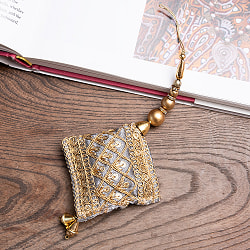 インドのきらめくタッセル　格子模様1連 - サブ2