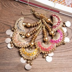 インドのきらめくタッセル 扇1連