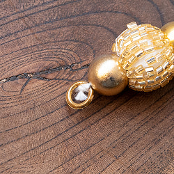 インドのきらめくタッセル　ゴールドカラーの扇タッセル - サブ4