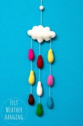 フェルトボールのウェザーハンギング(ID-HANG-303)