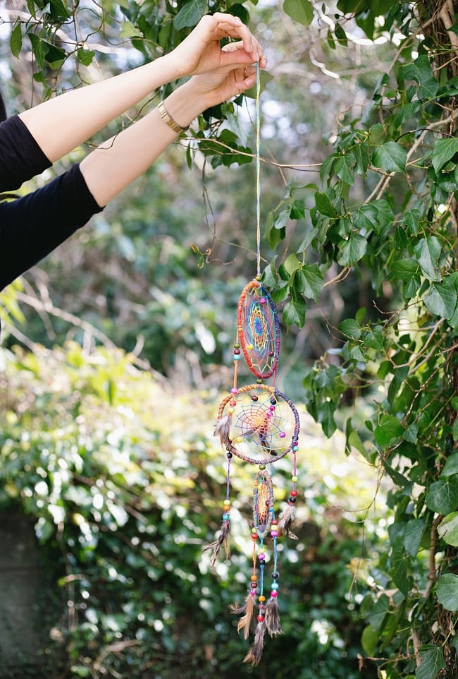 3連ドリームキャッチャー[直径：14cm] 5 - このくらいのサイズ感になります