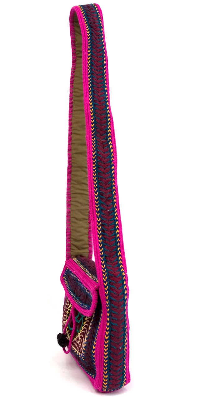 サドゥーが手作り!作りのしっかりした長めのバババッグ - ピンク 3 - 側面はこんな感じ。ボンボンが付いています