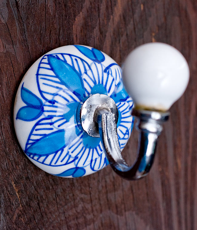 アジアンデザインの壁掛けフック - ラウンド型の写真