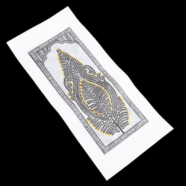 - オディシャ州の伝統絵画 パタチトラ インドの神話と自然を描いた細密アート【1点物】 3 - 斜めから全体を撮影しました
