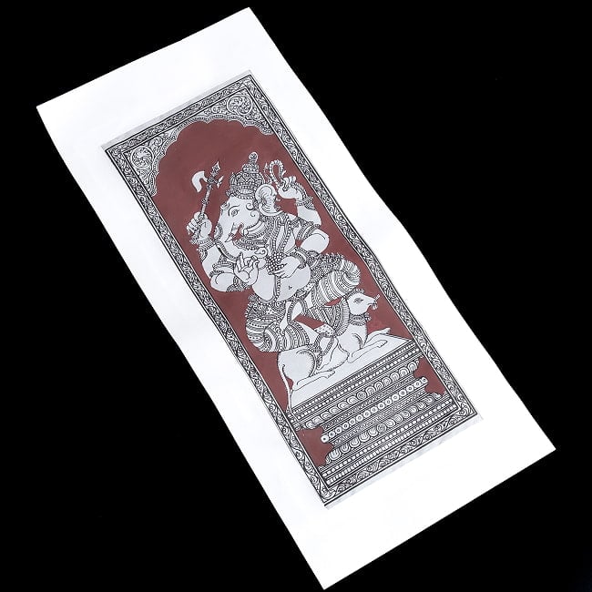 - オディシャ州の伝統絵画 パタチトラ インドの神話と自然を描いた細密アート【1点物】 3 - 斜めから全体を撮影しました