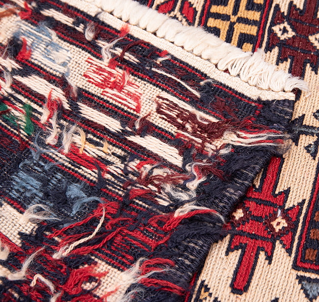 【一点物】バルーチ　カル・ムハマディ族　遊牧民による草木染め手織りトライバルキリム スマック織り - 約200cm x 118cm 14 - 裏面です。手織りなのがわかります