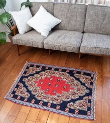 【一点物】バルーチ カル・ムハマディ族 遊牧民による草木染め手織りトライバルキリム 曲線織り - 約115cm x 80cm(AFG-JYU-28)